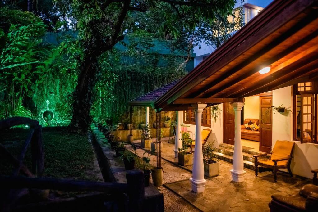 Colonial Residence Kandy Villa Ngoại thất bức ảnh