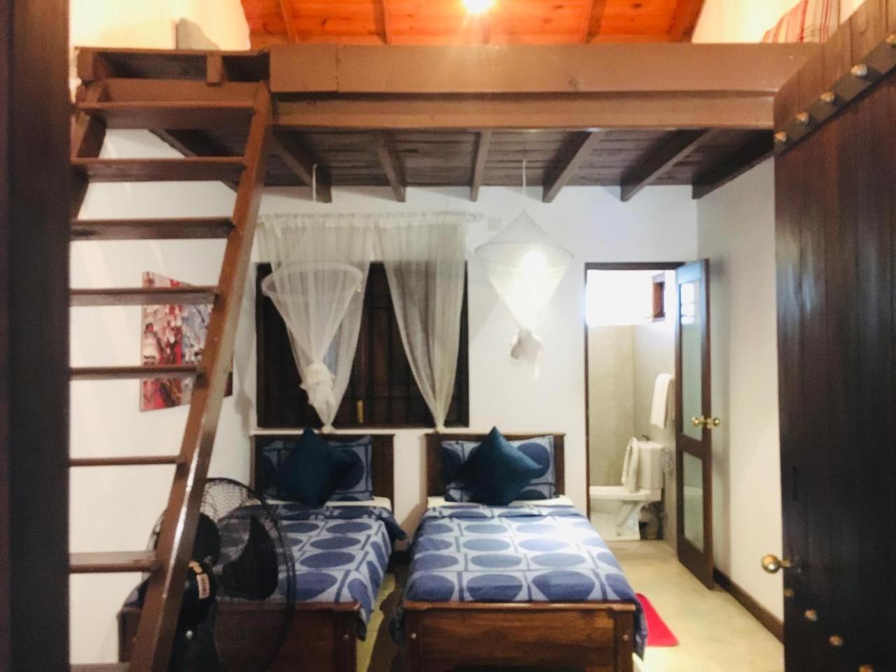 Colonial Residence Kandy Villa Ngoại thất bức ảnh